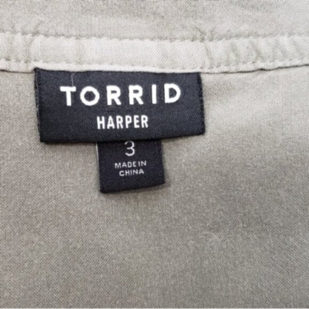 torrid Olive Green Button-Front Utility Tunic - Picture 8 of 14